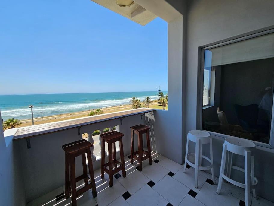 Grosvenor On The Beachfront Appartement Port Elizabeth