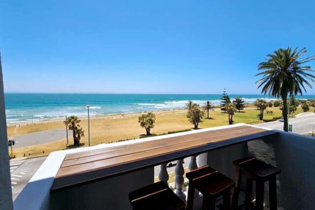 Grosvenor On The Beachfront * Port Elizabeth
